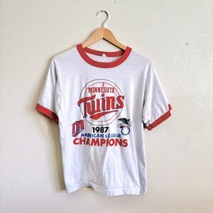 Vintage Minnesota Twins shirt